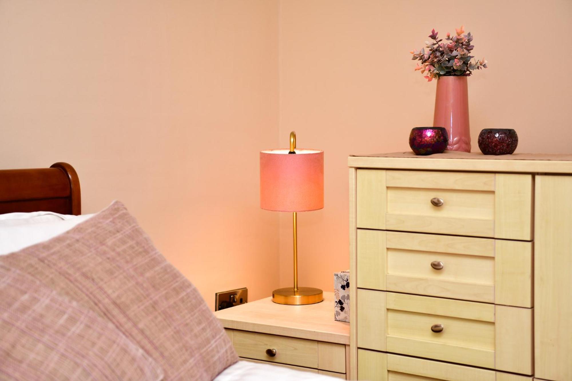 Bliss Escape - Free Parking And Family-sized Comfort Holiday home