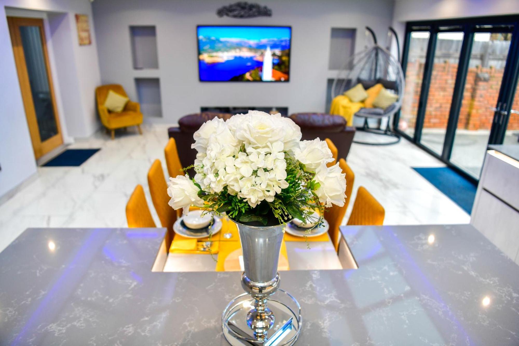 Bliss Escape - Free Parking And Family-sized Comfort Hébergement de vacances Cardiff