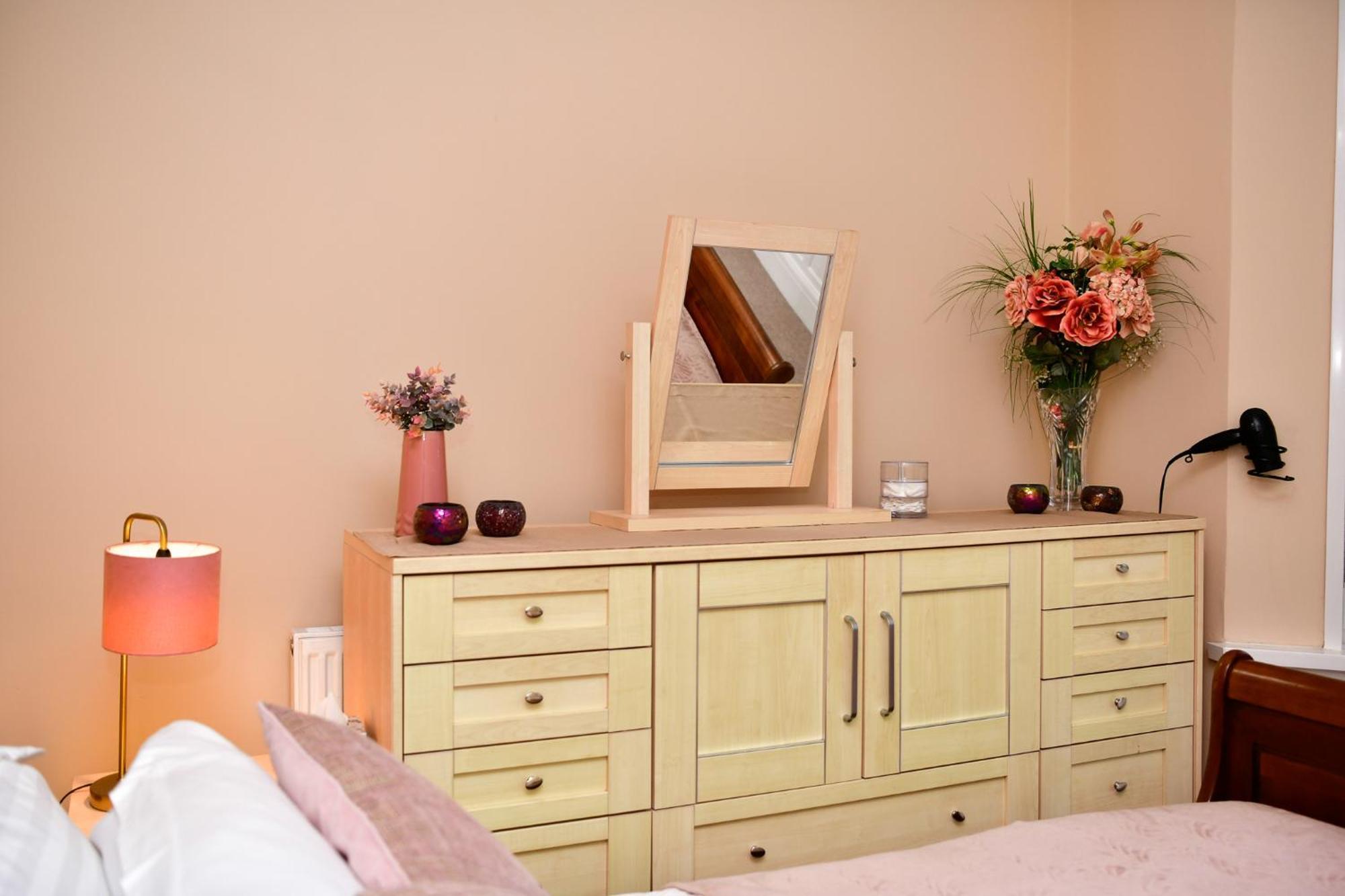 Bliss Escape - Free Parking And Family-sized Comfort Hébergement de vacances *